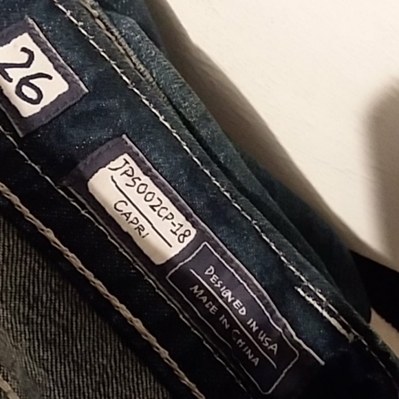 NWoT☆ MISS ME Capris - Picture 5 of 5